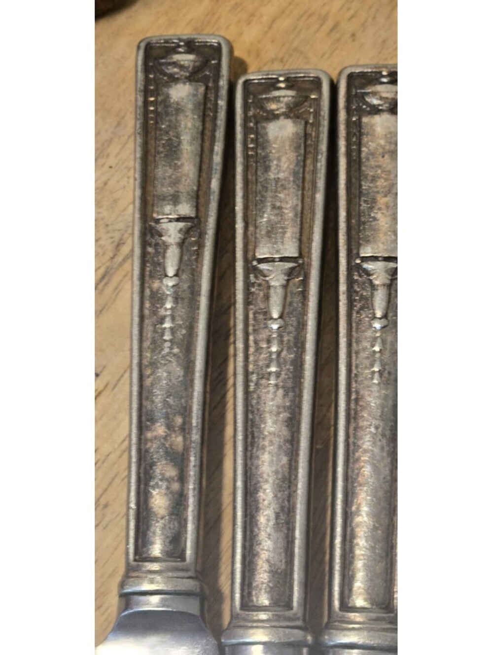 8 Unbranded Silver Plate Hollow Handle Table Knives Beautiful Detail On Handle